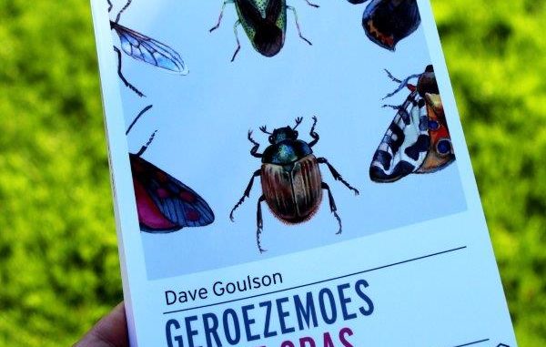 GGeroezemoes in het gras van Dave Goulson Geroezemoes in het gras van Dave Goulson